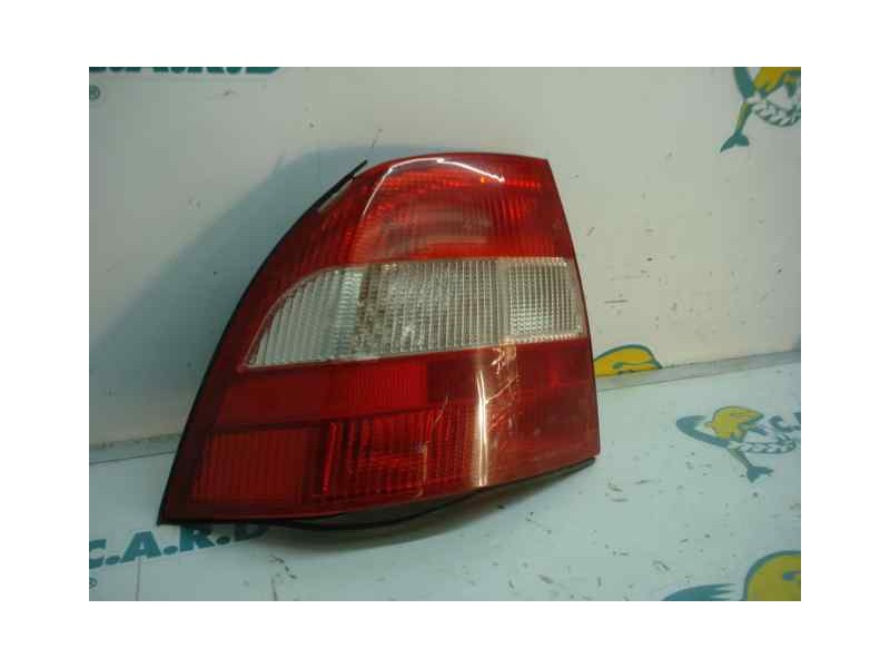 Recambio de piloto trasero izquierdo para opel vectra b berlina básico referencia OEM IAM   CANTO ROTO