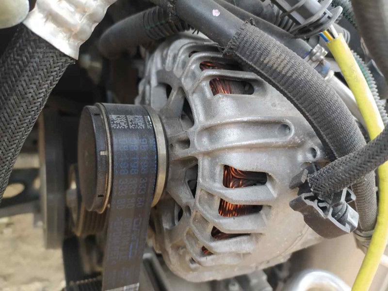 Recambio de alternador para peugeot 208 (p2) allure referencia OEM IAM 9835689480  