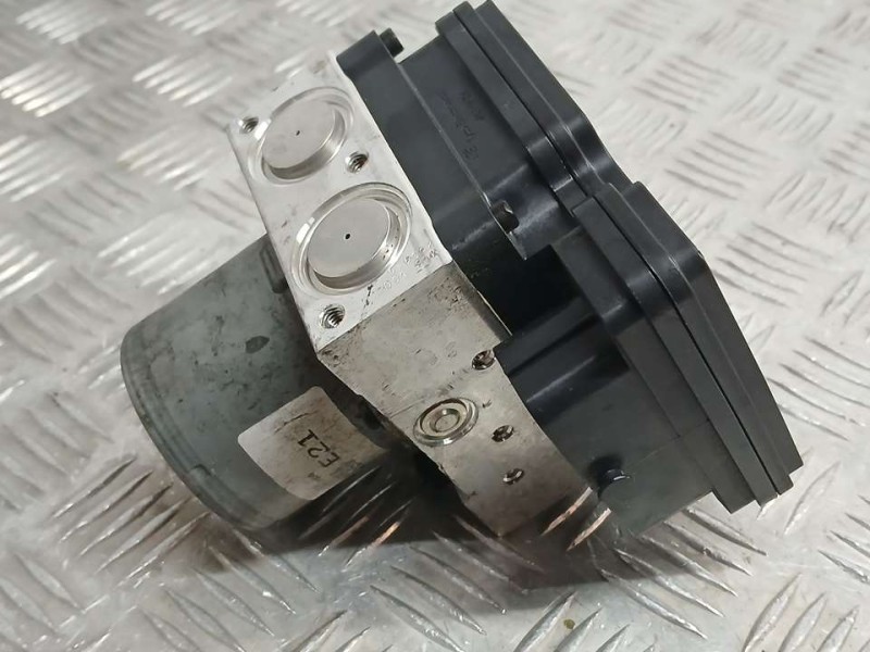 Recambio de abs para kia cee´d concept referencia OEM IAM 58920A2210 A258920500 MOBIS