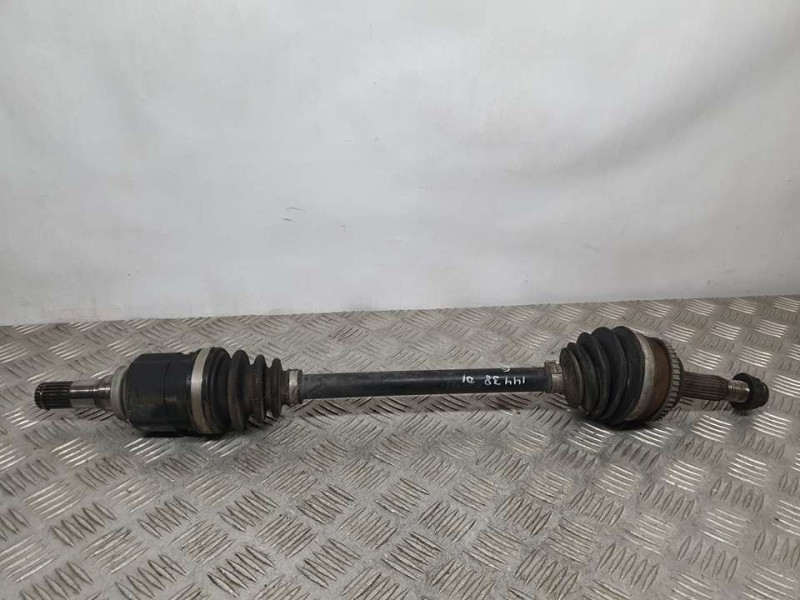 Recambio de transmision delantera izquierda para toyota yaris (ncp1/nlp1/scp1) 1.3 luna referencia OEM IAM P26080578  