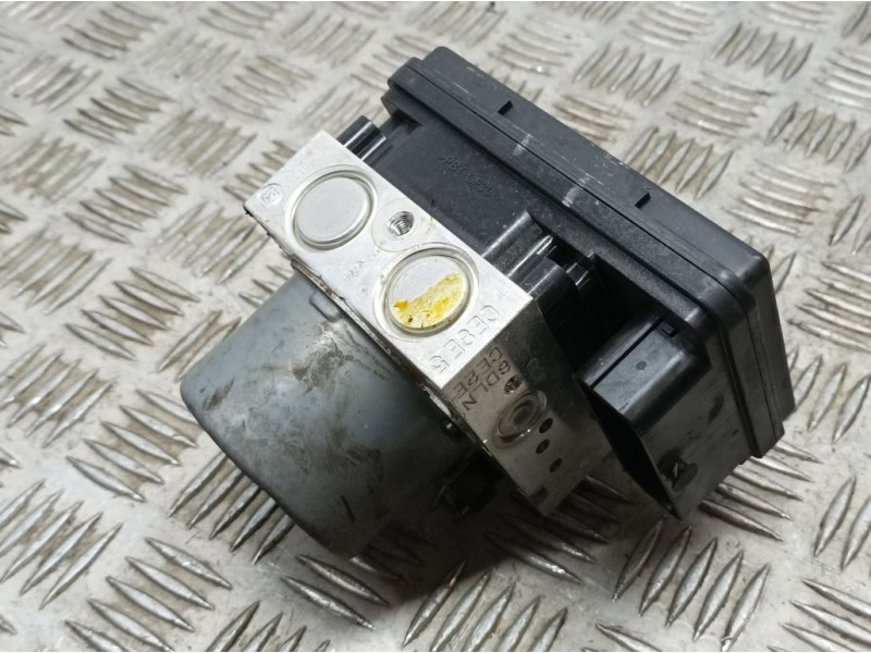 Recambio de abs para kia rio (yb) concept referencia OEM IAM 58920H8200  MANDO