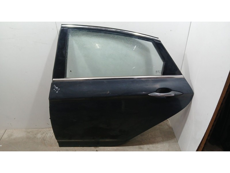 Recambio de puerta trasera izquierda para hyundai i40 essence referencia OEM IAM  ROZADA 