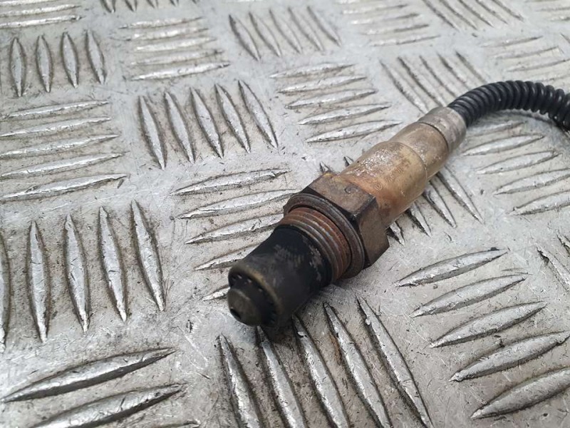 Recambio de sonda lambda para renault clio iii expression referencia OEM IAM H8200437489 0258010110 BOSCH