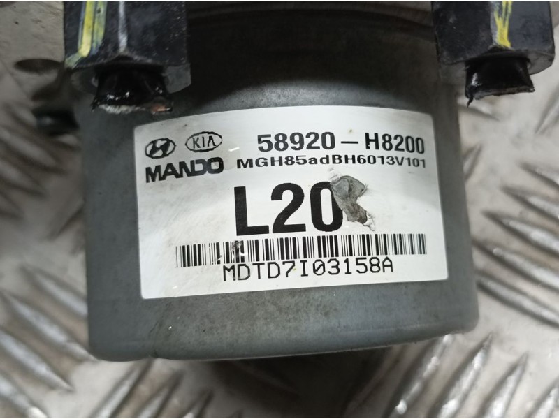Recambio de abs para kia rio (yb) concept referencia OEM IAM 58920H8200  MANDO