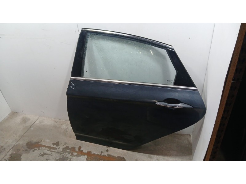 Recambio de puerta trasera izquierda para hyundai i40 essence referencia OEM IAM  ROZADA 