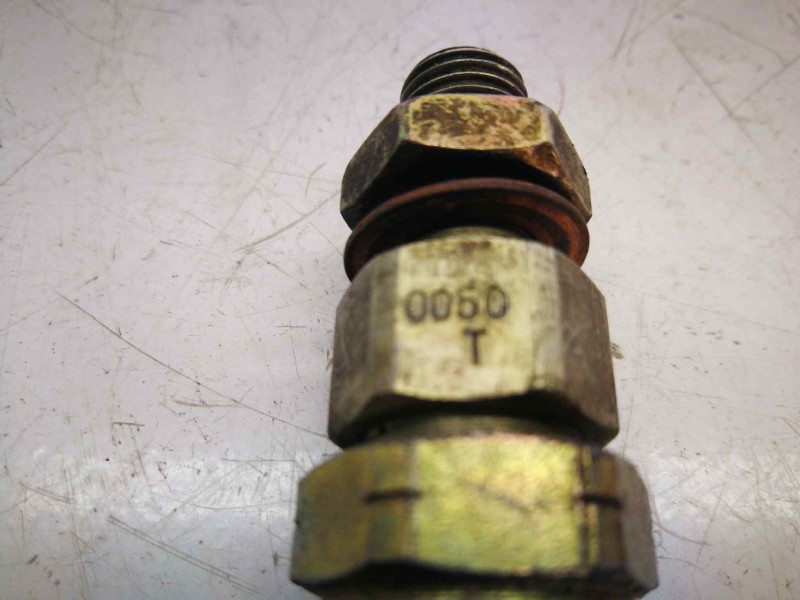 Recambio de inyector para nissan terrano/terrano.ii (r20) 2.7 turbodiesel referencia OEM IAM 0050T  ZEXEL