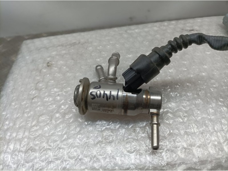 Recambio de inyector adblue para nissan qashqai (j11) acenta referencia OEM IAM 208995377R L256402296 