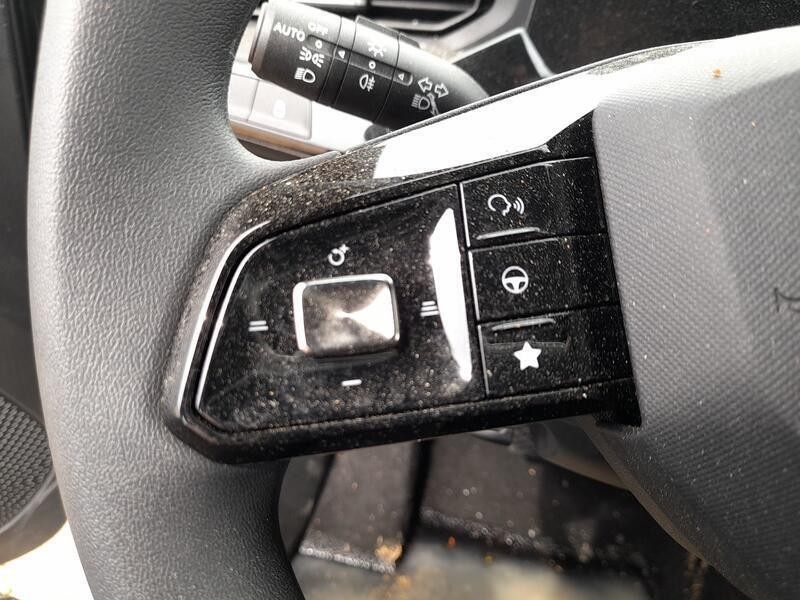 Recambio de volante para mg mg 3 (5lfp) mg3 1.5 referencia OEM IAM 12000108  