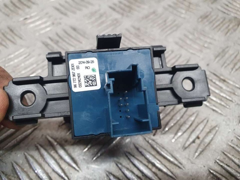 Recambio de palanca freno de mano para peugeot 508 allure referencia OEM IAM 96772967ZD 032142401 ELECTRICA