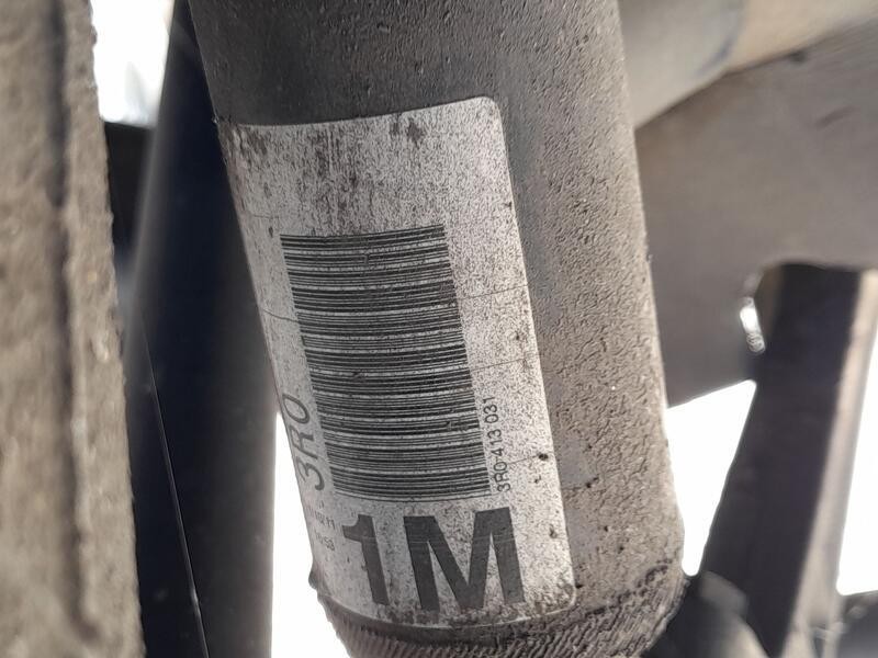 Recambio de amortiguador delantero derecho para seat exeo (3r2) 2.0 tdi referencia OEM IAM 3R0413031  