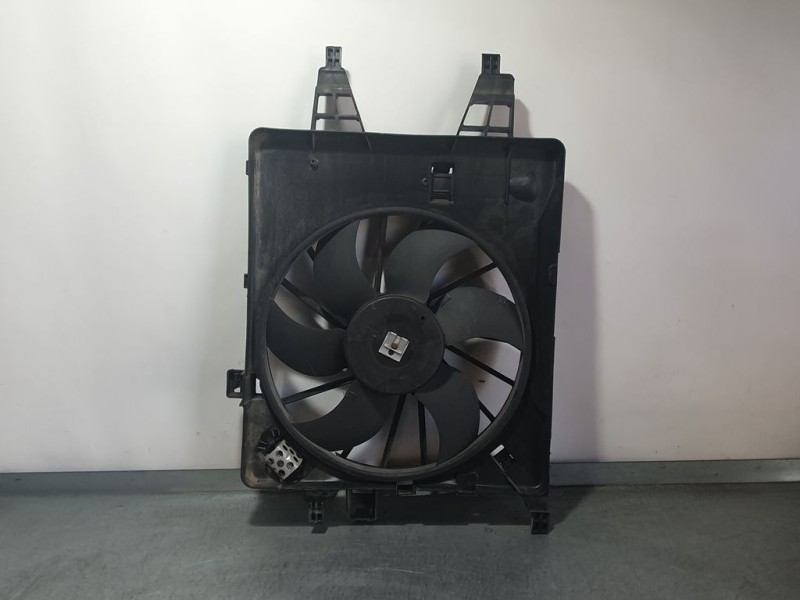 Recambio de electroventilador para renault kangoo profesional referencia OEM IAM 921206476R  