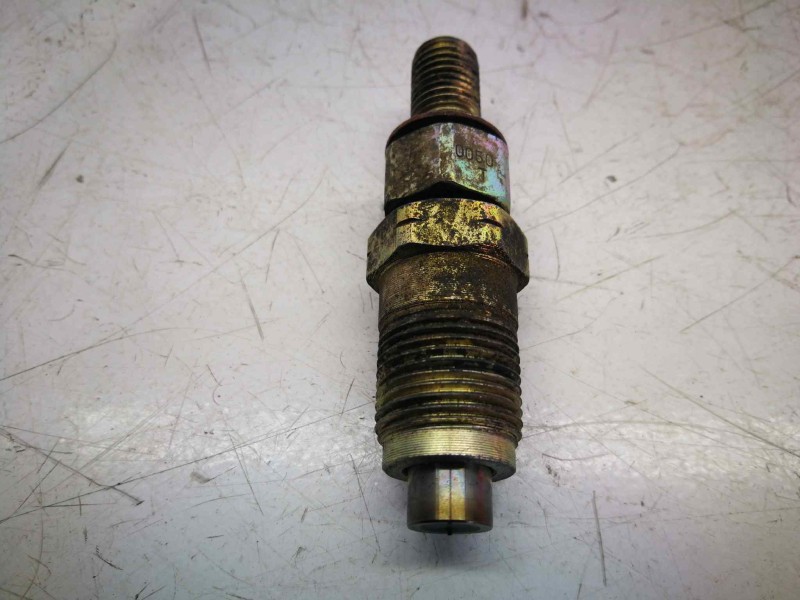 Recambio de inyector para nissan terrano/terrano.ii (r20) 2.7 turbodiesel referencia OEM IAM 0050T  ZEXEL