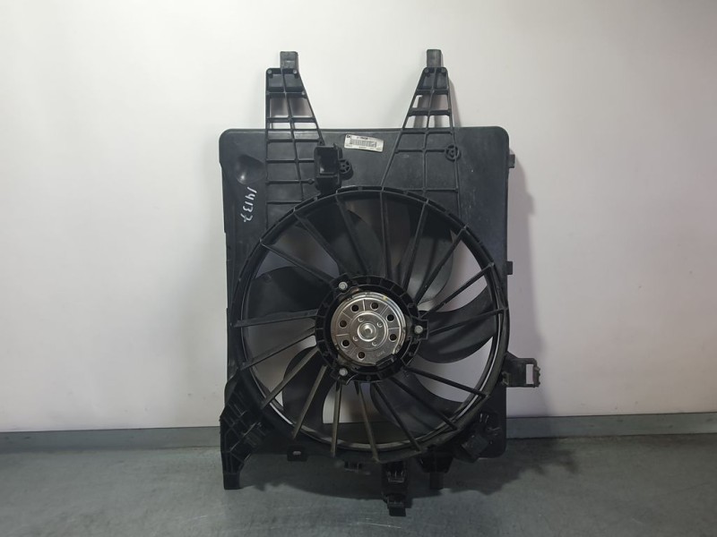 Recambio de electroventilador para renault kangoo profesional referencia OEM IAM 921206476R  