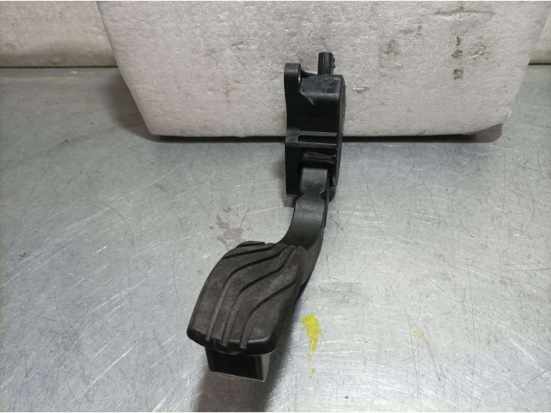 Recambio de potenciometro pedal para dacia sandero 1.0 tce 90 referencia OEM IAM 180100912R  