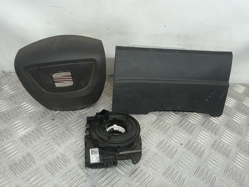 Recambio de kit airbag para seat alhambra (710) style referencia OEM IAM 7N5880201P  C/ SALPICADERO Y PRETENSORES
