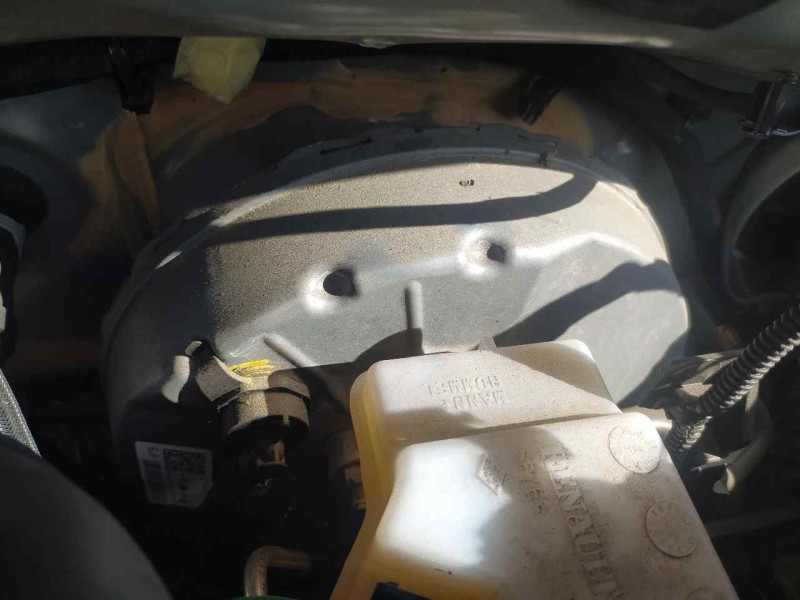 Recambio de servofreno para dacia sandero stepway referencia OEM IAM 472104755R  