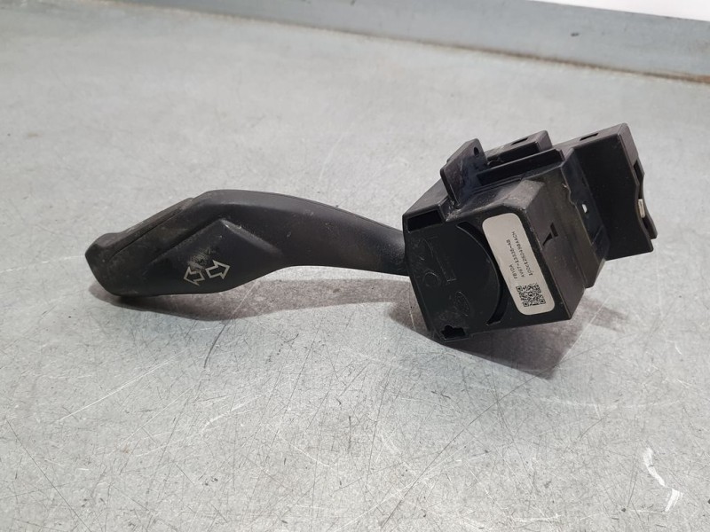 Recambio de mando intermitentes para ford focus lim. (cb8) trend referencia OEM IAM AV6T13335AB  
