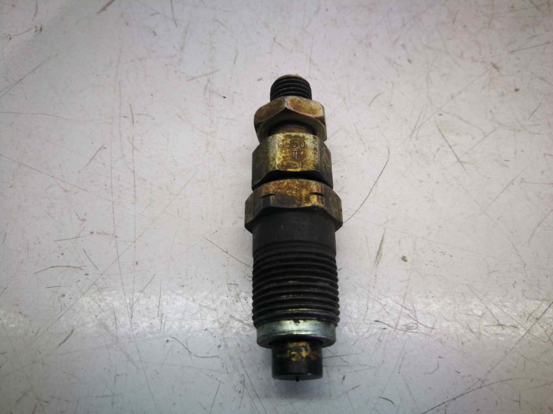 Recambio de inyector para nissan terrano/terrano.ii (r20) 2.7 turbodiesel referencia OEM IAM 0050T  ZEXEL