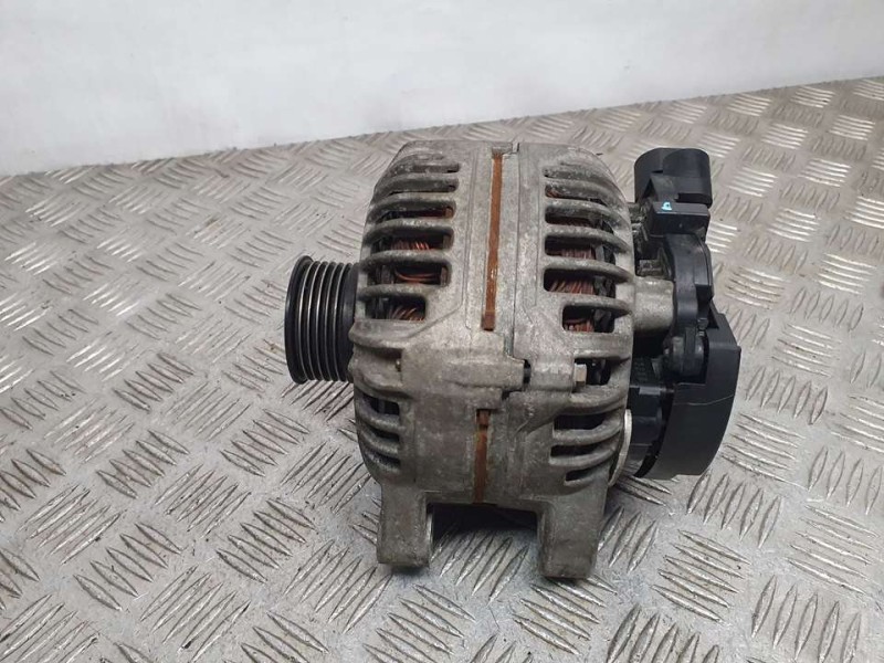 Recambio de alternador para citroën xsara berlina 2.0 hdi exclusive (66kw) referencia OEM IAM 9621791480 0124615002 BOSCH