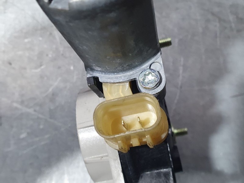 Recambio de elevalunas delantero derecho para kia rio (yb) concept referencia OEM IAM 82460H8000 F00S1W2196 BOSCH ELECTRICO 2 PI