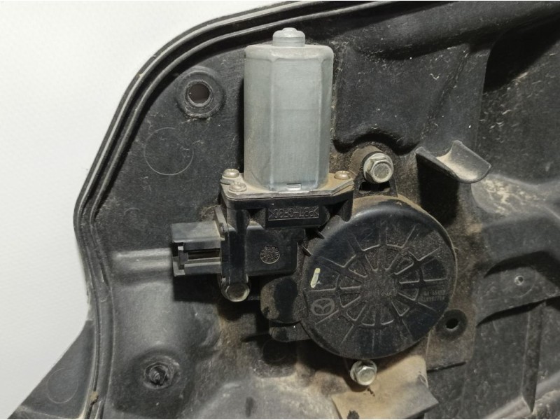 Recambio de elevalunas delantero derecho para mazda 2 lim. (de) 1.3 active + (5-ptas.) (63kw) referencia OEM IAM D6515897XB  ELE