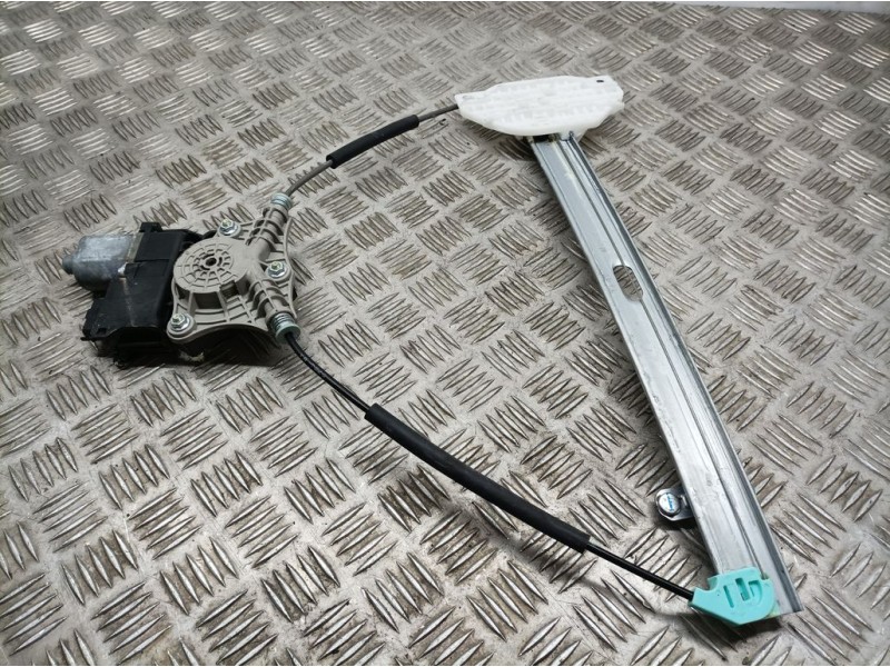 Recambio de elevalunas delantero izquierdo para kia rio (yb) concept referencia OEM IAM 82401H8110  ELECTRICO 6 PINS