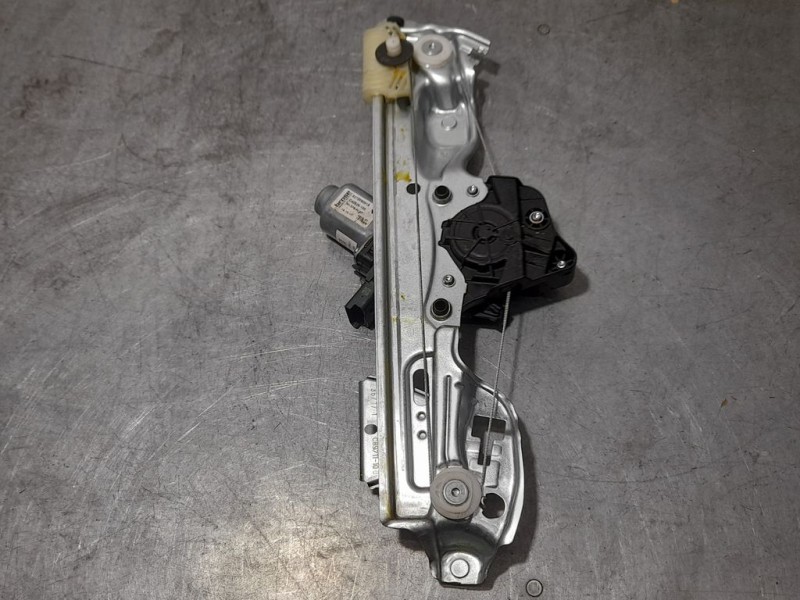 Recambio de elevalunas trasero derecho para renault megane iv berlina 5p business referencia OEM IAM 827209091R ELECTRICO 6 PINE