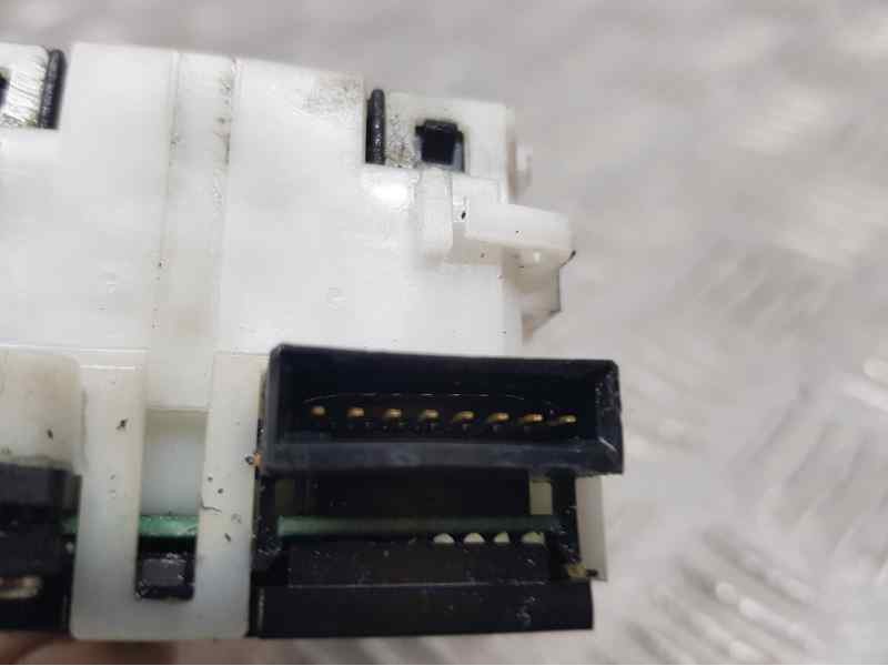 Recambio de mando limpia para nissan cabstar 09.06 cabstar 35.xx cabina simple cabina individual referencia OEM IAM 25260MB40A  