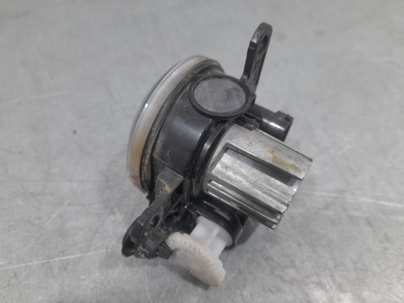 Recambio de faro antiniebla derecho para opel corsa f (p2jo) 1.2 (68) referencia OEM IAM 13497330  