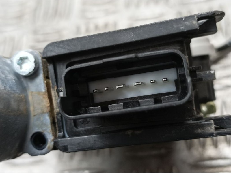 Recambio de elevalunas delantero izquierdo para kia rio (yb) concept referencia OEM IAM 82401H8110  ELECTRICO 6 PINS