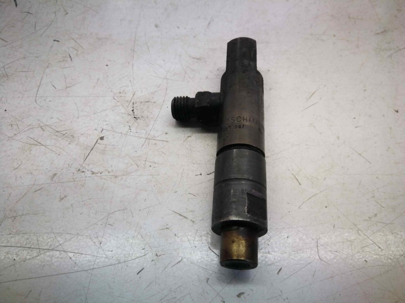 Recambio de inyector para renault 18 2.1 turbodiesel referencia OEM IAM KBE48S54  
