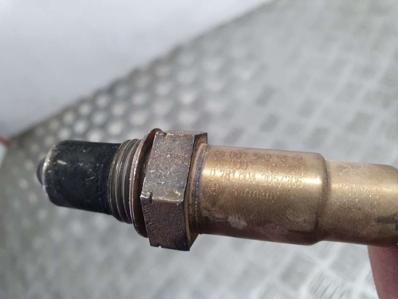 Recambio de sonda lambda para mercedes-benz clase gla (w156) gla 200 cdi (156.908) referencia OEM IAM 0075421618 0281004205 BOSC