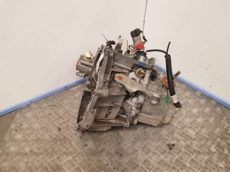 Recambio de caja cambios para citroën xsara berlina 2.0 hdi exclusive (66kw) referencia OEM IAM 20TD95 2143778 5 VELOCIDADES