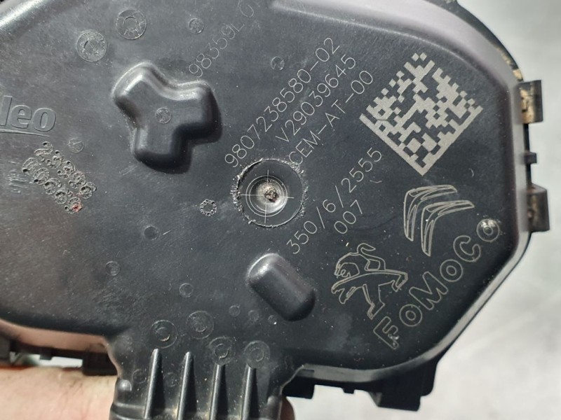 Recambio de caja mariposa para peugeot 208 active referencia OEM IAM 9807238580 V29039645 VALEO