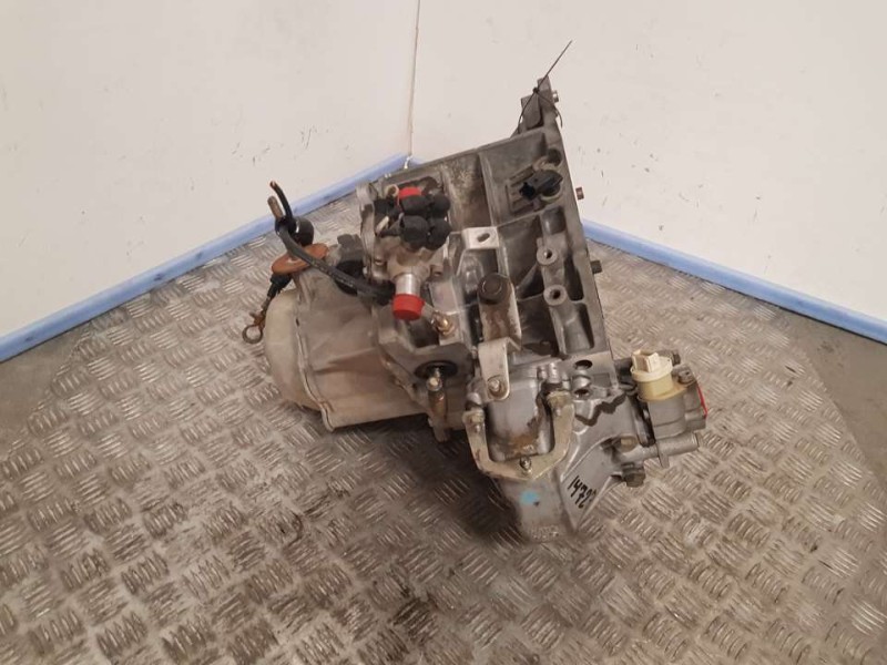 Recambio de caja cambios para citroën xsara berlina 2.0 hdi exclusive (66kw) referencia OEM IAM 20TD95 2143778 5 VELOCIDADES