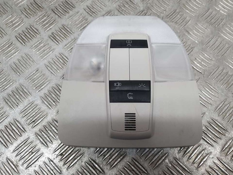Recambio de luz interior para mercedes-benz clase b (w245) 200 (245.233) referencia OEM IAM A169820 159839 HELLA