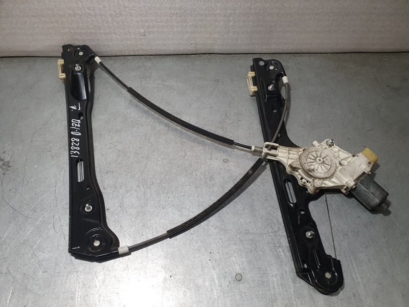 Recambio de elevalunas delantero izquierdo para bmw serie 1 berlina (e81/e87) 120d referencia OEM IAM 7067795S 7138465E BROSE EL