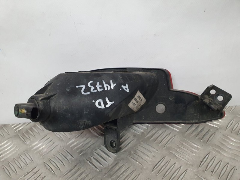 Recambio de piloto trasero derecho paragolpes para fiat tipo ii (357) fam lounge plus referencia OEM IAM 3202001434 EY08435 