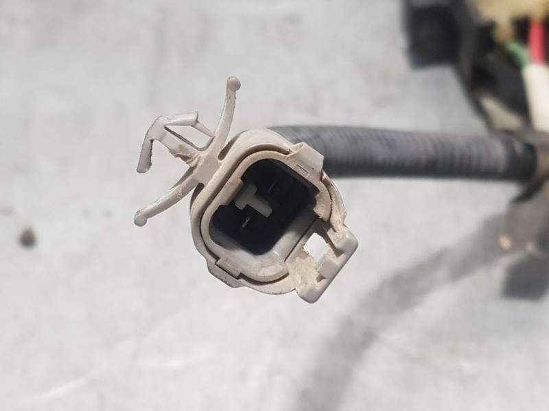 Recambio de elevalunas delantero derecho para toyota 4-runner (n13) 3.0 v6 referencia OEM IAM 8571035070 621004870 DENSO ELECTRI