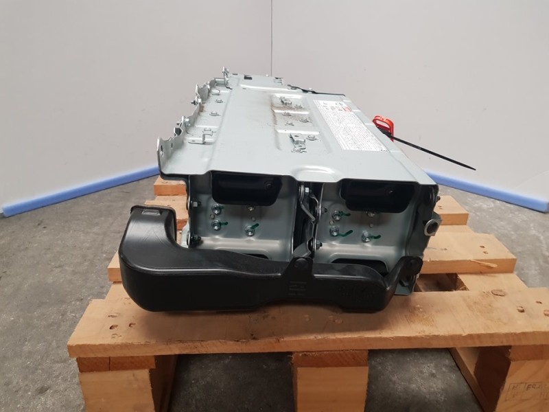 Recambio de bateria para toyota prius+ advance referencia OEM IAM G928047180  
