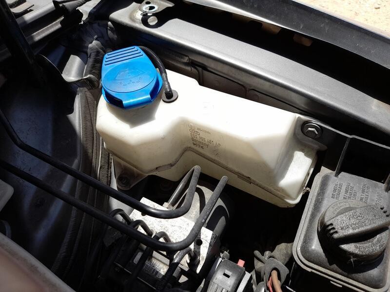 Recambio de deposito limpia para seat exeo (3r2) 2.0 tdi referencia OEM IAM 8E0955453BF  