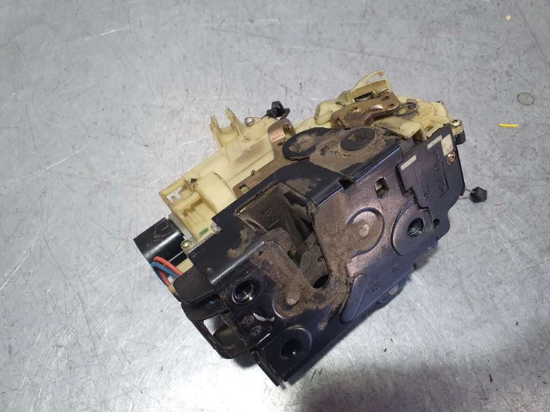 Recambio de cerradura puerta trasera derecha para seat leon (1m1) fr special edition referencia OEM IAM Y3B4839016M 117685104 6 