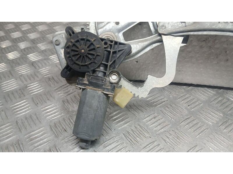 Recambio de elevalunas delantero izquierdo para mercedes-benz clase e (w210) berlina 220 cdi referencia OEM IAM A2107201146 ELEC