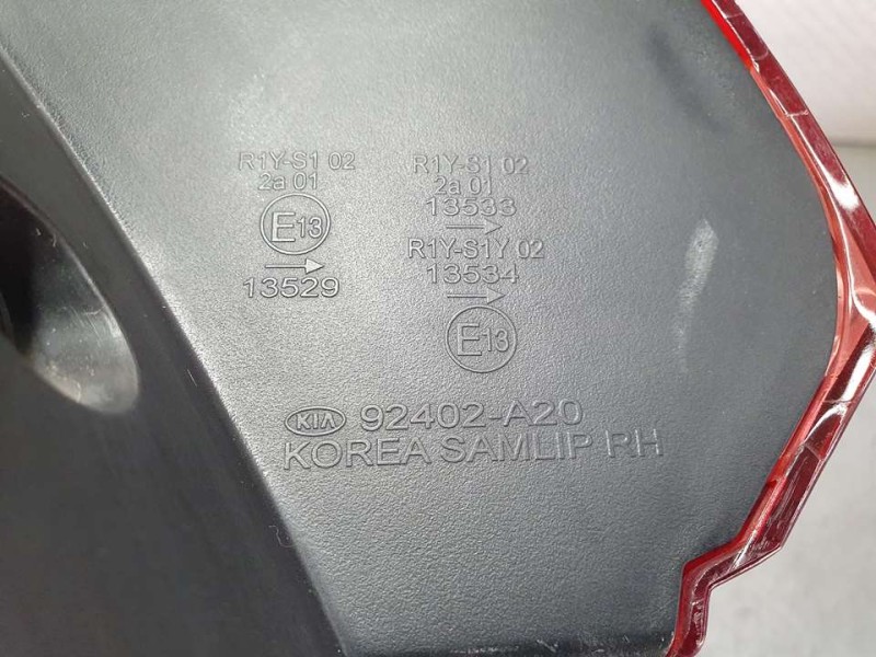 Recambio de piloto trasero derecho para kia cee´d concept referencia OEM IAM 92402A2020  EXTERIOR