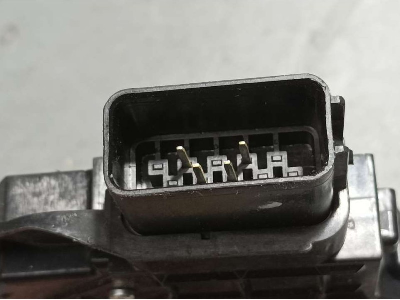 Recambio de cerradura puerta delantera derecha para ford ka+ ultimate referencia OEM IAM A86AF21812CC  ELECTRICA