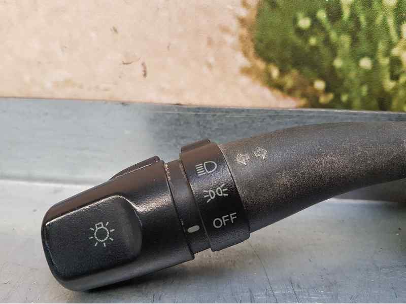 Recambio de mando luces para hyundai elantra (xd) 2.0 crdi gls (4-ptas.) referencia OEM IAM   UN POCO DESGASTADO