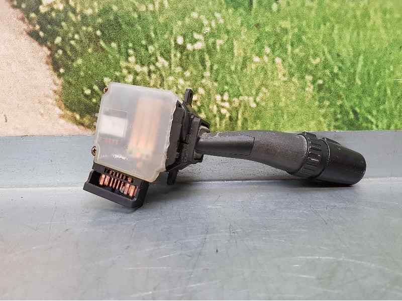 Recambio de mando luces para hyundai elantra (xd) 2.0 crdi gls (4-ptas.) referencia OEM IAM   UN POCO DESGASTADO