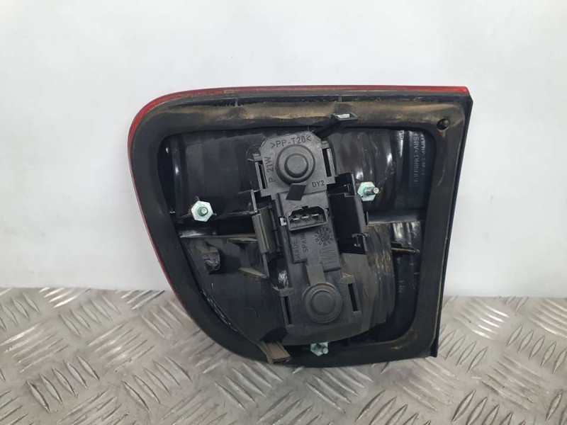 Recambio de piloto trasero izquierdo para seat leon (1m1) fr special edition referencia OEM IAM 1M6945091B  INTERIOR