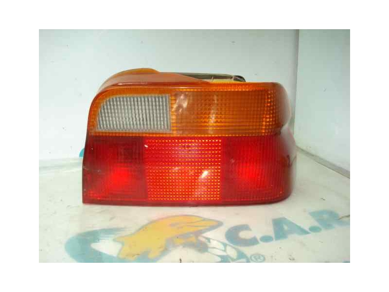 Recambio de piloto trasero derecho para ford escort berl./turnier atlanta berlina referencia OEM IAM 1052428  