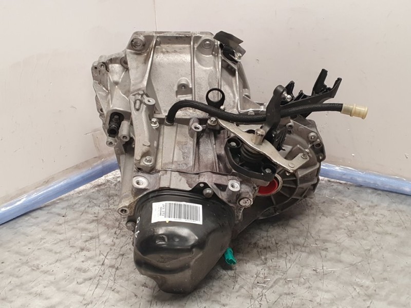 Recambio de caja cambios para dacia sandero access referencia OEM IAM JH3372 S082448 5VELOCIDADES